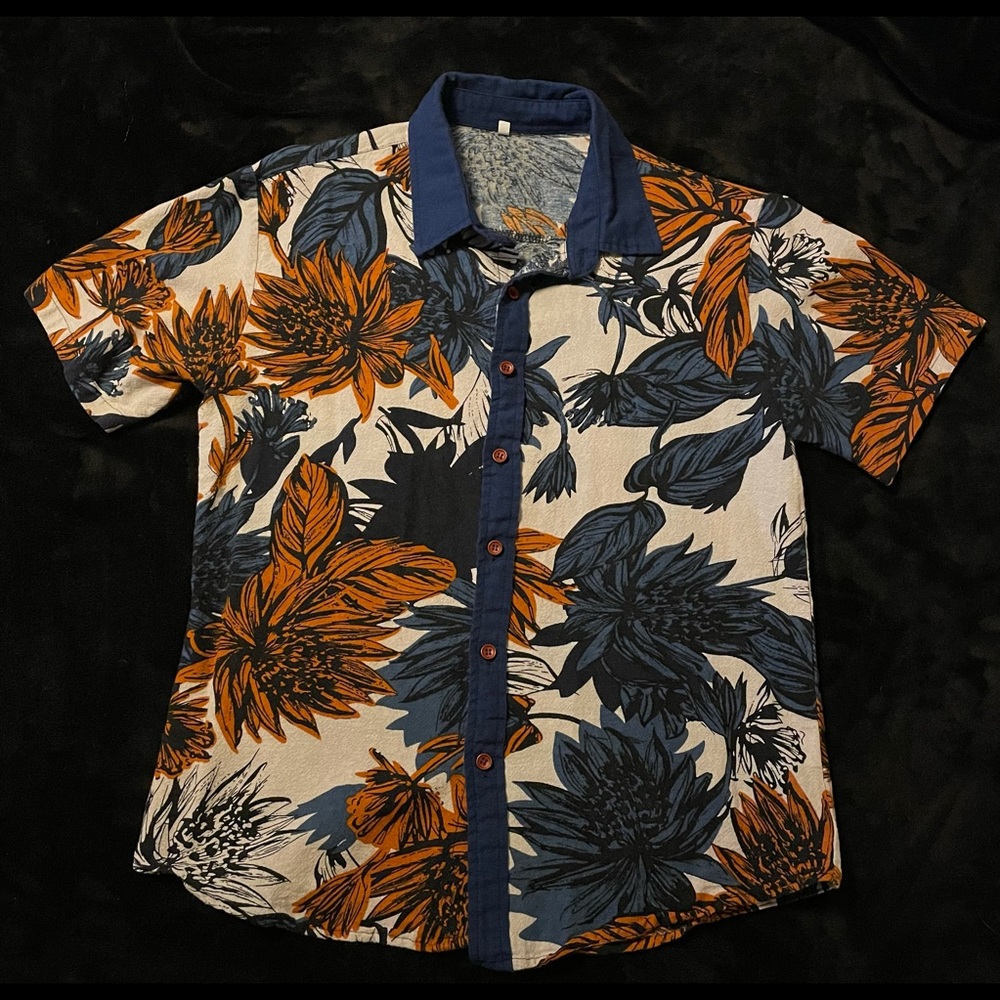 SHEIN Short-sleeve Floral Pattern Button Down, Size S